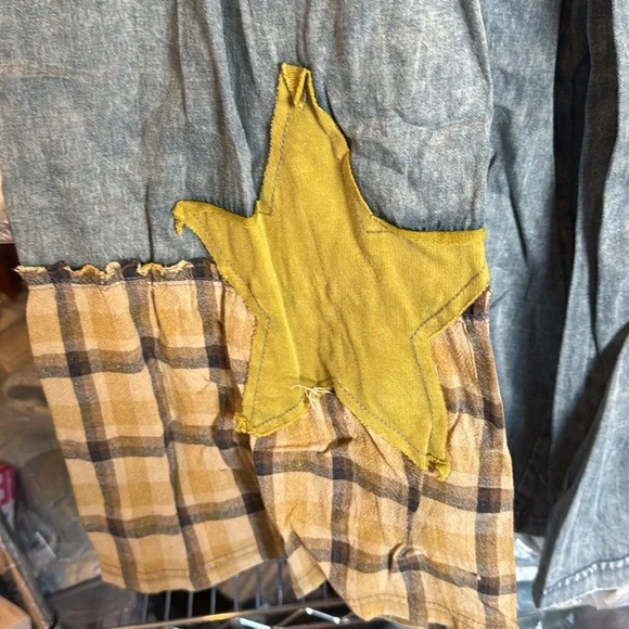 Easel Mixed Print Chambray wide leg Palazzo Pants with Decorative Star Design - Picture 4 of 6